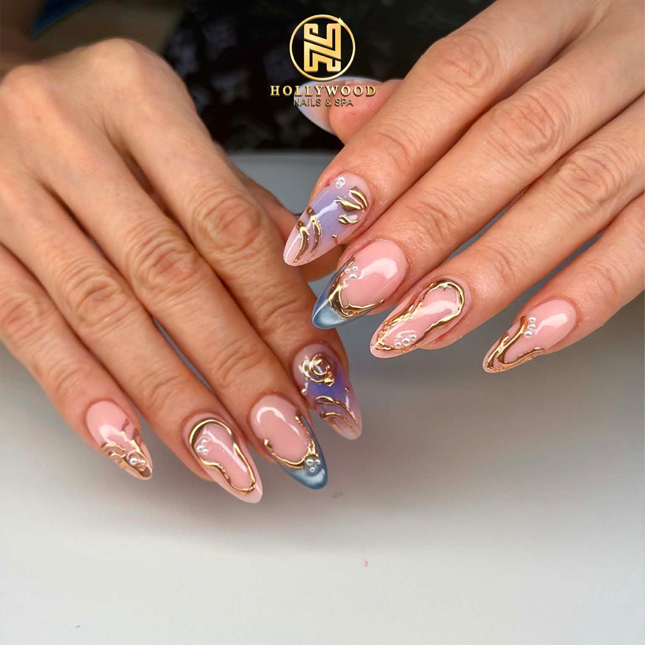 Hollywood Nails & Spa logo